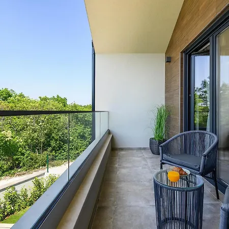 Nobu Ferienhaus *