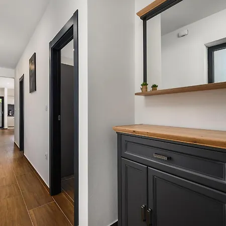 Nobu Ferienhaus Pula