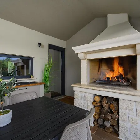 Nobu Ferienhaus Pula